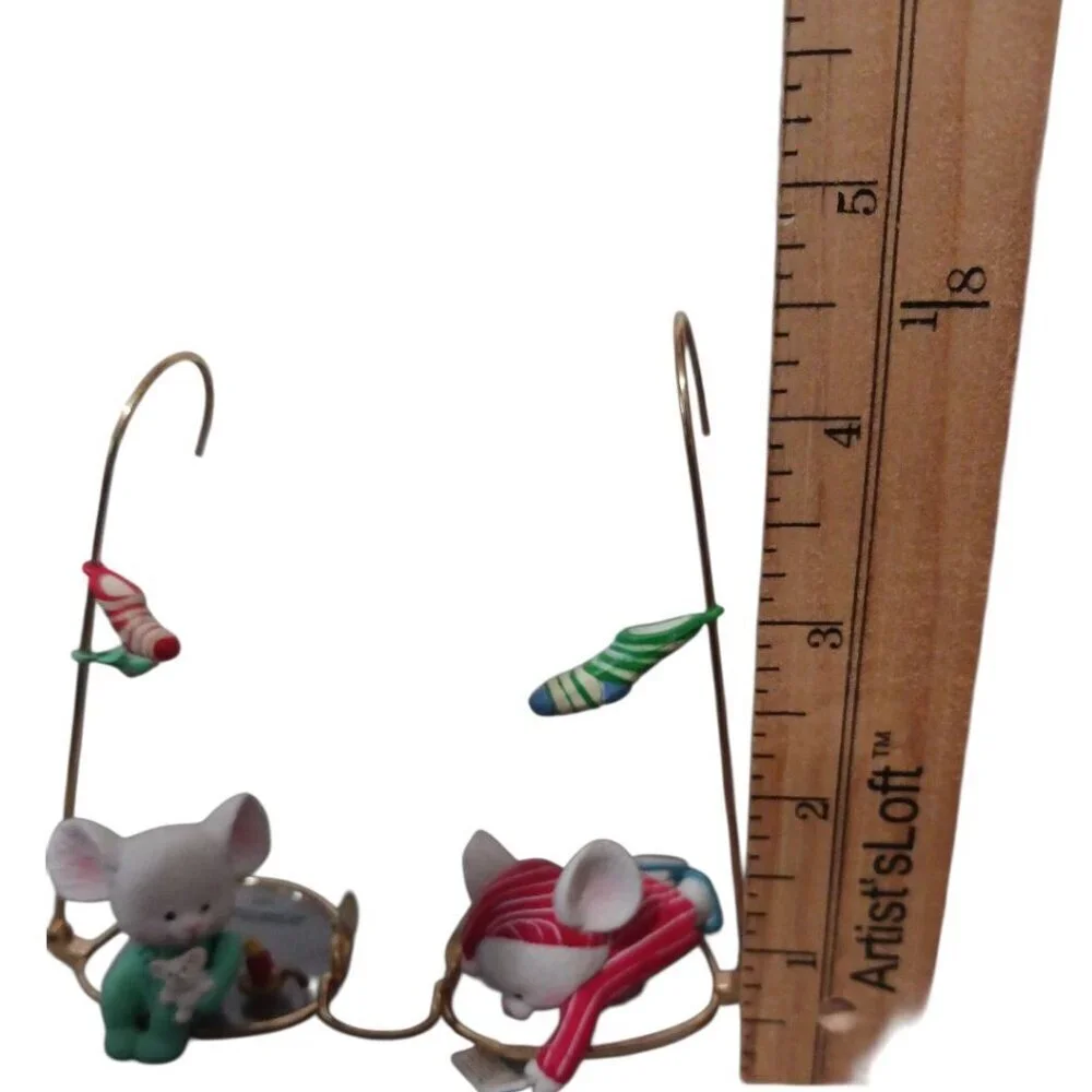 Enesco Vtg christmas Eyeglasses Ornament W/Adorable Mouse Figurines